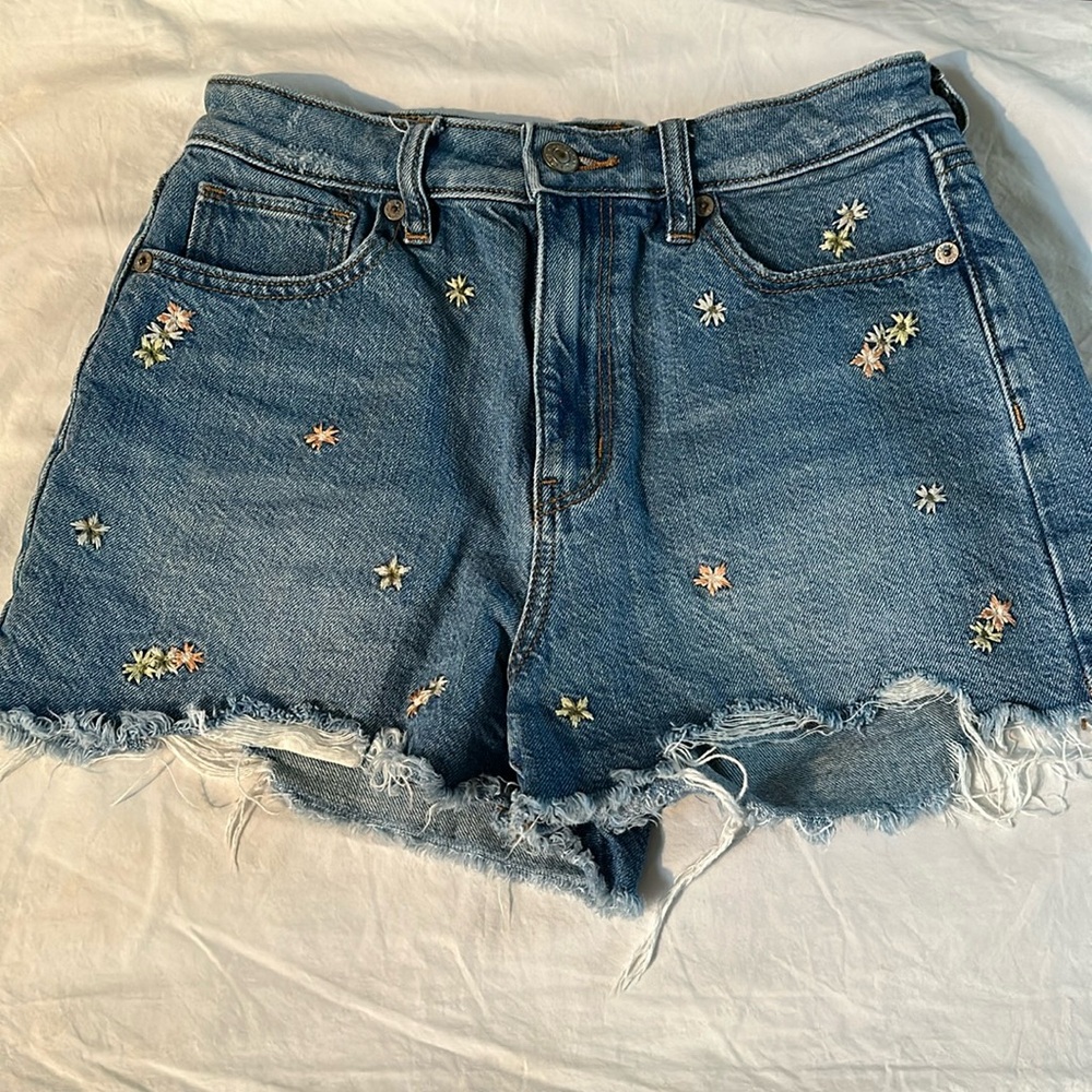 Shorts, brand is American eagle, size US 0